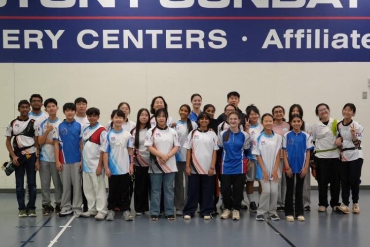 ‘88 양궁’ 소속 조지아 실내 챔피언십 대회 입상자들이 기념사진을 찍었다.