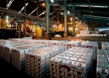 고려아연 온산제련소 내부 아연 제품이 적재된 모습. [고려아연 제공]