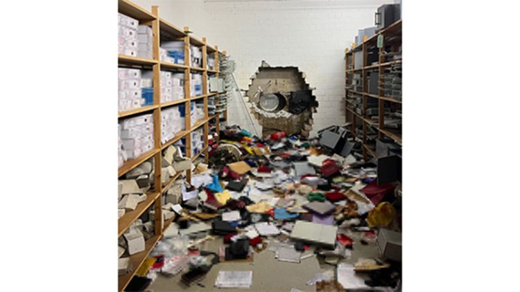 29일 개인금고 3200여개가 털린 독일 서부 겔젠키르헨의 저축은행. 연합뉴스