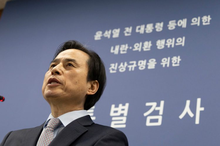 조은석 특검이 15일 오전 서울 서초구 서울고검에서 12·3 비상계엄 사태 관련 내란·외환 사건 최종 수사 결과를 발표하고 있다. 김경록 기자