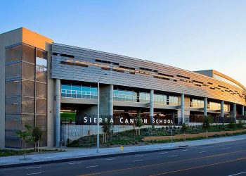 시에라 캐년 스쿨. [페이스북 캡처]