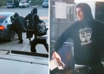 남가주 지역 한 우체국 감시카메라에 잡힌 우편물 절도 용의자들. [ABC7 캡처]