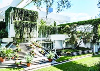 존 포트먼이 설계한 씨아일랜드 해변의 저택. [리얼터닷컴 캡처]