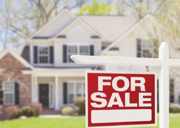 금리안정세로 잠정 주택구매자들이 다시 시장에 진입하고 있다.