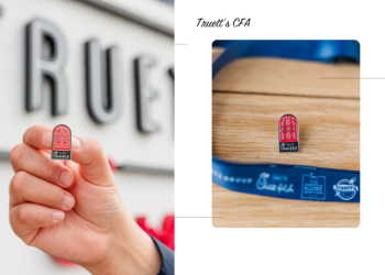 랜야드 핀 컬렉션을 판매하는 매장 중 하나인 '드워프 하우스' 페이스북 출처.