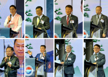 합동 신년 하례식에 참석한 8개 한인단체장들이 신년사를 전하고 있다. 윤지아 기자.