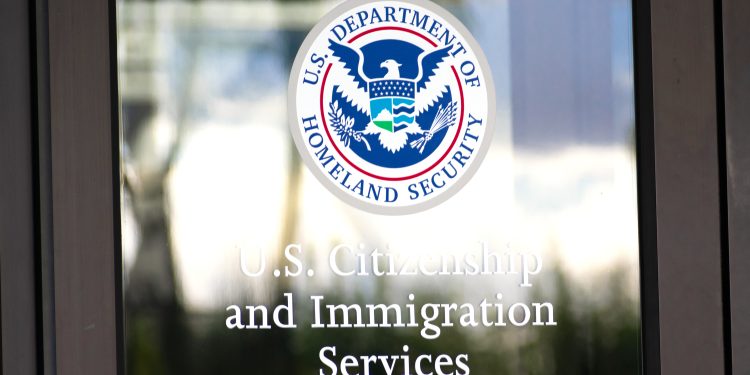 이미지 사진 [출처 셔터스톡]