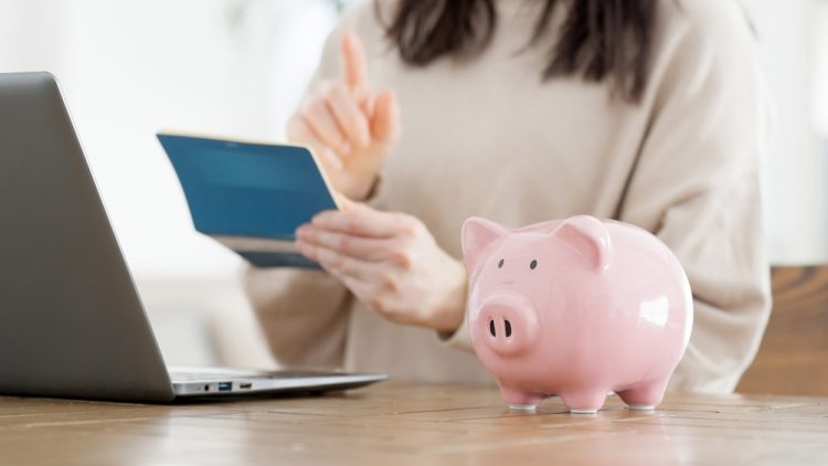 연방준비제도가 최근 실시한 ‘가계금융조사’에 따르면 국내 가구의 은행 계좌 잔액 중간액수(median)는 8000달러였다. [출처 셔터스톡]