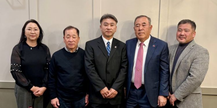 동남부총연의 임원들. (왼쪽부터) 유은희 사무국장, 조경구 수석부회장, 지상학 기획부회장, 신동준 회장, 유민종 특보.  윤지아 기자.