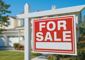 모기지 금리가 6% 이상인 주택의 비중이 3% 미만인 주택 비중을 넘어서면서 모기지가 비싸 이사를 꺼리는 현상에 변화가 일 가능성이 생겼다.