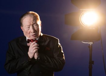 홍운표(100) 테너가 13일 오후 서울 마포구 상암동에서 중앙일보와 인터뷰를 하고 있다. 장진영 기자.