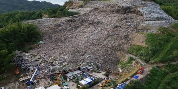 필리핀 세부의 쓰레기더미 붕괴 현장. [로이터]