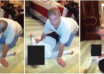 연방 법무부가 공개한 엡스타인 파일 중 영국 앤드류 왕자가 여성의 위에 무릎을 꿇고 있는 모습의 사진. [로이터]