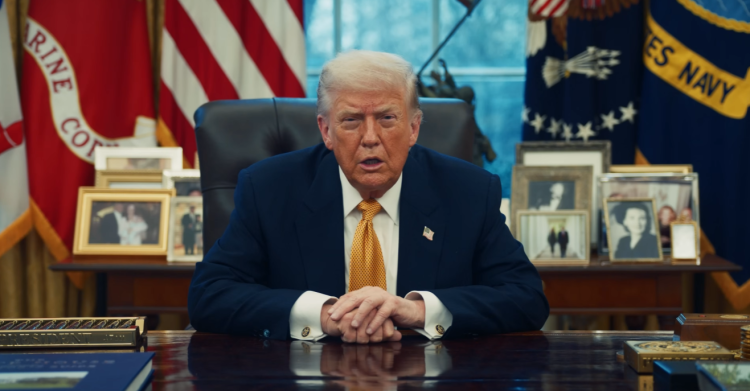 백악관 유튜브 채널을 통해 ‘위대한 건강보험 계획’을 직접 발표하고 있는 트럼프 대통령.