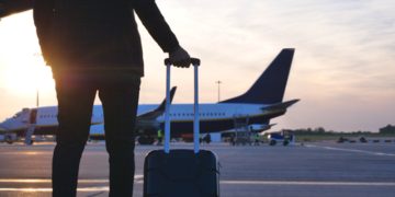 항공기와 조종사 이미지. [셔터스톡]