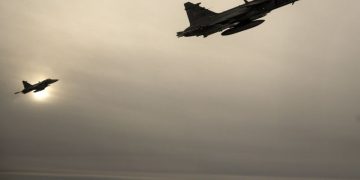 리투아니아 영공에서 나토 발트해 비상 대응 시뮬레이션에 참가 중인 헝가리 전투기.  [연합뉴스 자료사진]