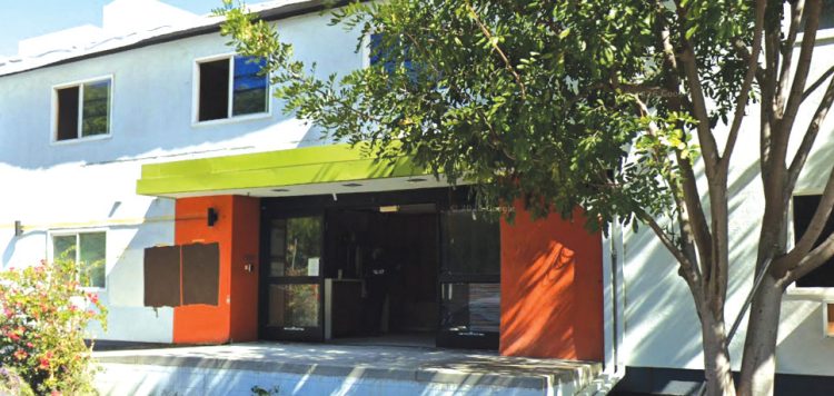 홈리스 지원 비영리단체 와인가트 센터 협회가 LA시 지원으로 거액을 주고 매입한 문제의 노인 요양시설. [구글맵 캡처]