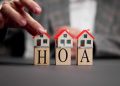 플로리다주의 한 주택소유주협회(HOA) 관리자가 5년 동안 주민들을 속여 최대 100만 달러가 넘는 돈을 빼돌린 혐의로 경찰 조사를 받고 있다. [출처 셔터스톡]