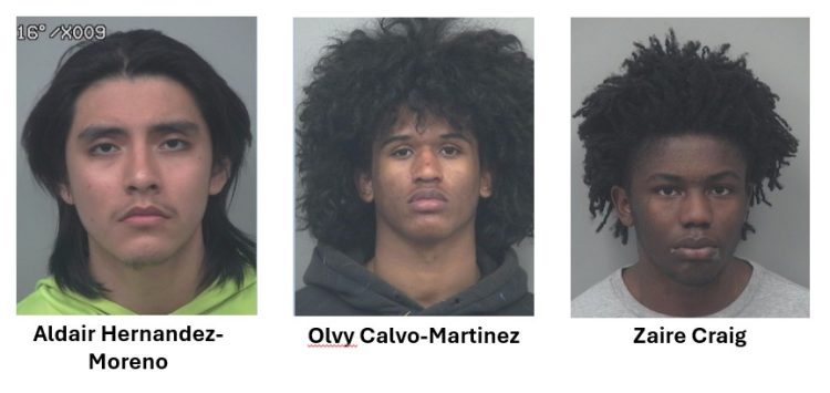 체포된 총격전 용의자들.