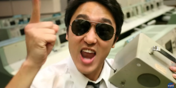 13년 전 나사 유튜브 채널에 올라온 강남스타일 패러디 영상 속 에릭 심씨.