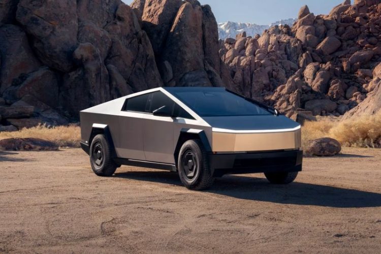 듀얼모터 사륜구동(AWD) 기반의 새로운 사이버트럭.