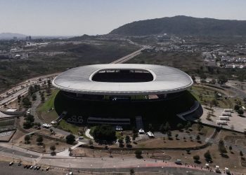 멕시코 과달라하라의 아크론 스타디움. 지역 소요 사태로 어수선하다. [로이터]