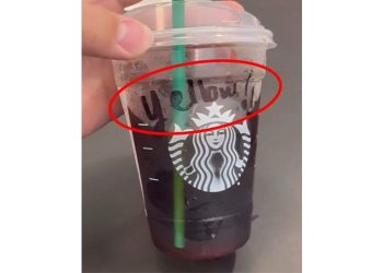 미국 캘리포니아의 한 스타벅스 매장에서 한국인 손님의 컵에 적힌 ‘yellow’. 사진 SNS 캡처