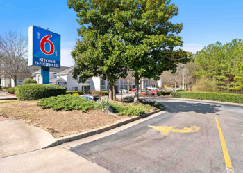 사건이 발생한 둘루스 인근 스튜디오6 모텔.