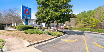 사건이 발생한 둘루스 인근 스튜디오6 모텔.