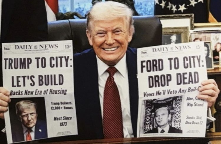 도널드 트럼프 미국 대통령이 양손에 신문 1면을 인쇄한 종이 두 장을 각각 들고 앉아 활짝 웃고 있다. 트럼프 대통령이 왼손에 든 것(사진 오른쪽)은 1975년 실제 ‘뉴욕 데일리 뉴스’의 1면으로, “포드, 뉴욕에 : 꺼져라”라는 제목이 적혀 있다. 오른손에 든 신문(사진 왼쪽)은 이날 깜짝 회동을 가진 조란 맘다니 뉴욕시장 측이 준비한 가상 신문의 1면이다. 트럼프 대통령의 사진과 함께 “트럼프, 뉴욕에 : 같이 짓자”라는 제목의 기사가 실렸다. 이 가상 신문 1면의 아래에는 “주택의 새로운 시대를 지지한다”, “트럼프, 1만2000채 이상 주택 공급, 1973년 이후 최대”라는 작은 제목도 있다. 사진 X(옛 트위터) 캡처