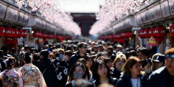 지난해 3월 일본 도쿄 아사쿠사 상점가의 모습. 로이터=연합뉴스