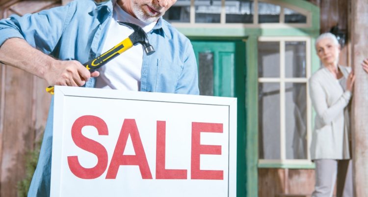 70세 이후에 집을 팔면 관리가 부실해 평균적으로 집값이 5% 낮게 팔리는 것으로 나타났다.