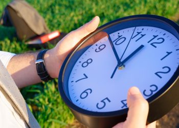 조지아주를 새로운 시간대로 옮겨 서머타임(일광절약시간) 변경을 없애려는 법안이 주 상원을 통과했다. [출처 셔터스톡]