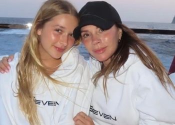 빅토리아 베컴(오른쪽)과 막내딸 하퍼. 사진 인스타그램 캡처