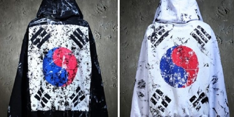 태극기 후드티 [바이더알 캡처]