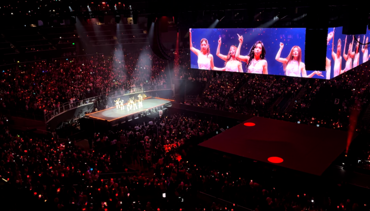 지난달 27일 애틀랜타 스테이트팜 아레나에서 열린 트와이스 공연. 장채원 기자