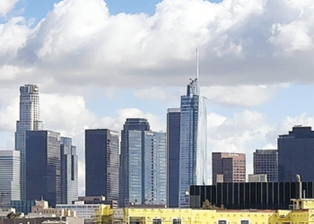 LA가 전국 도시 중 날씨가 가장 좋은 도시 1위로 선정됐다. 본지 사옥에서 바라본 LA다운타운 전경. 박낙희 기자