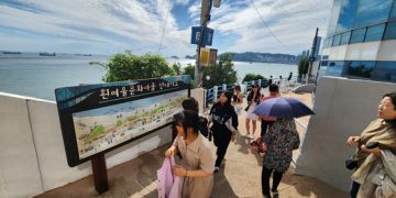 부산 영도구 영선2동 흰여울마을 일대 모습. 위성욱 기자