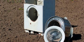 귀넷에서 재활용된 세탁기. [페이스북 캡처]