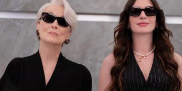 영화 ‘악마는 프라다를 입는다 2’에서 미란다 역을 맡은 메릴 스트립(왼쪽)과 앤디 역을 맡은 앤 해서웨이. 중앙포토