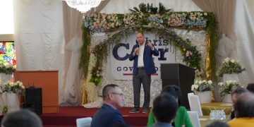 크리스 카 주법무장관이 한인 유권자들에게 지지를 호소하고 있다. 장채원 기자