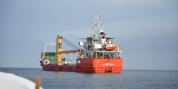 호르무즈 해협 해상의 선박 [로이터]