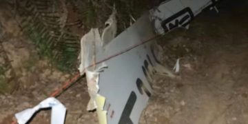 중국 광저우 텅현에 추락한 동방항공 보잉 737-800 여객기 잔해. 편명 MU7535편 여객기에는 132명이 타고 있었다. EPA=연합뉴스