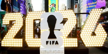 미국 뉴욕의 타임스스퀘어에 있는 2026 북중미 월드컵 조형물 [로이터]
