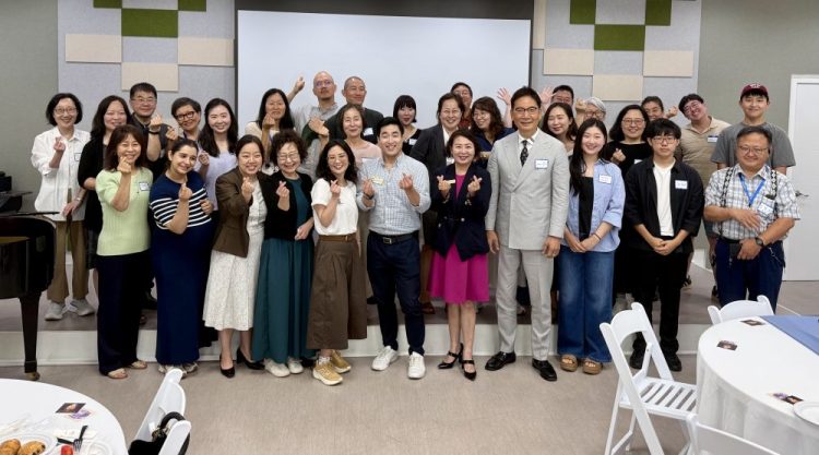 참석자들이 파이팅을 외치고 있다. 윤지아 기자.