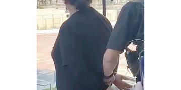 FBI에 체포되는 지니 최.