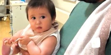 라미레즈와 생후 9개월 아들이 진료 순서를 기다리고 있다. [ABC7 캡처]